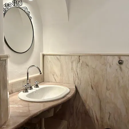 Apartment Taverna Degli Artisti - Immobili E Soluzioni Rent